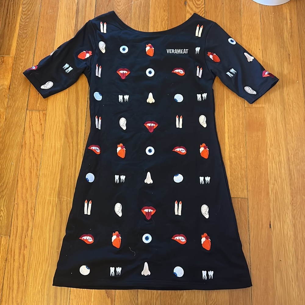 Verameat embroidered body parts dress black xs - Picture 5 of 6
